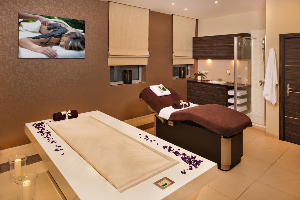 Z-Hotel Business & Spa Otwock Ngoại thất bức ảnh