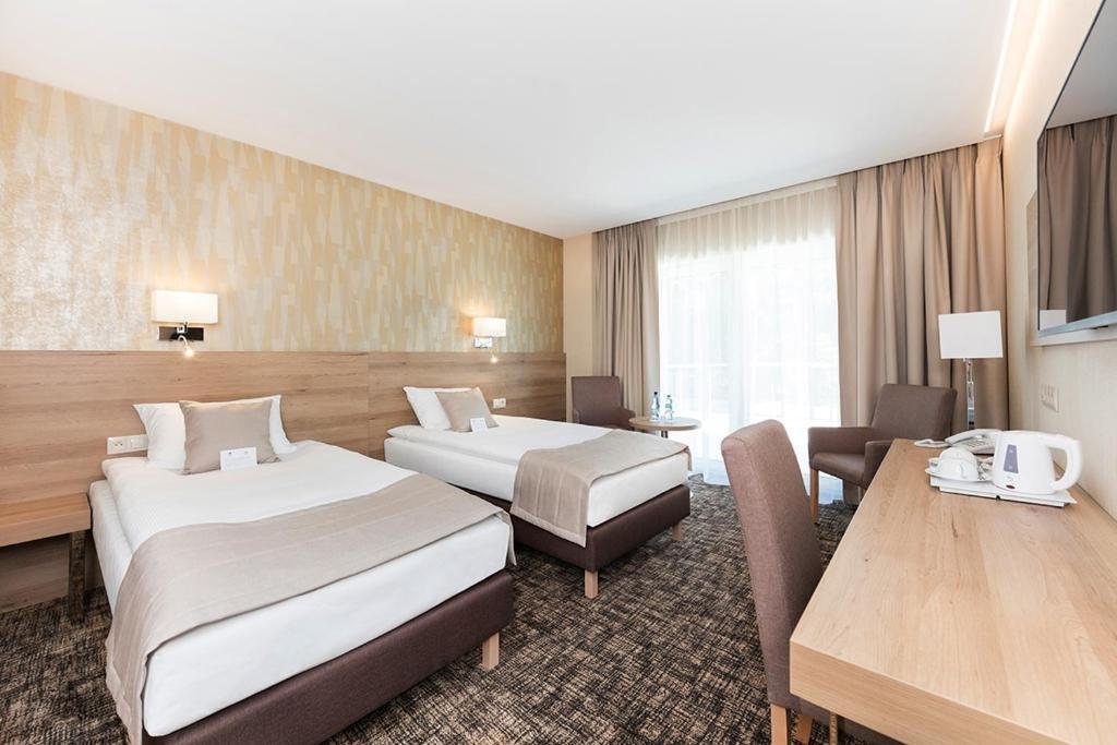 Z-Hotel Business & Spa Otwock Ngoại thất bức ảnh