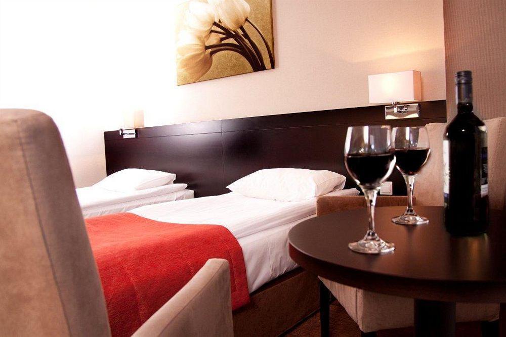 Z-Hotel Business & Spa Otwock Ngoại thất bức ảnh