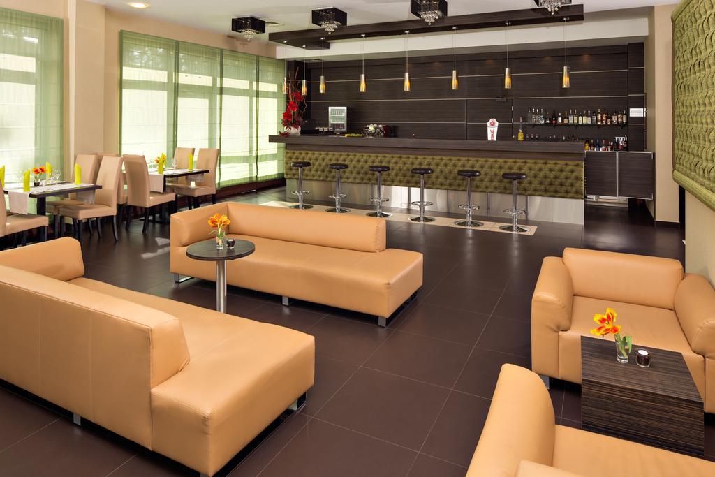 Z-Hotel Business & Spa Otwock Ngoại thất bức ảnh