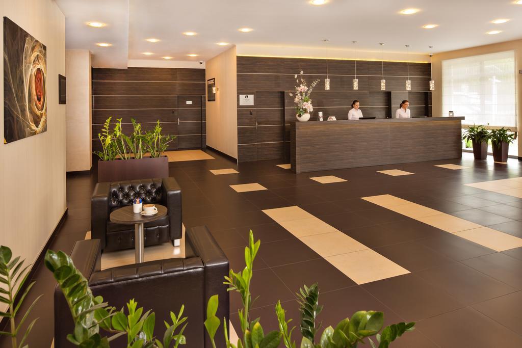 Z-Hotel Business & Spa Otwock Ngoại thất bức ảnh