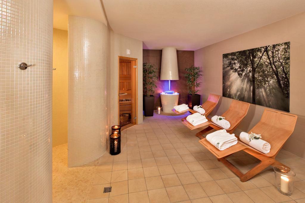 Z-Hotel Business & Spa Otwock Ngoại thất bức ảnh